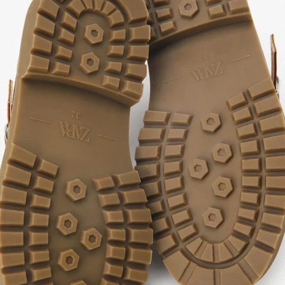 Zara girls cognac brown buckle shoes - Picture 6 of 8